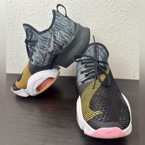 Women’s Nike Air Zoom Superrep size 6